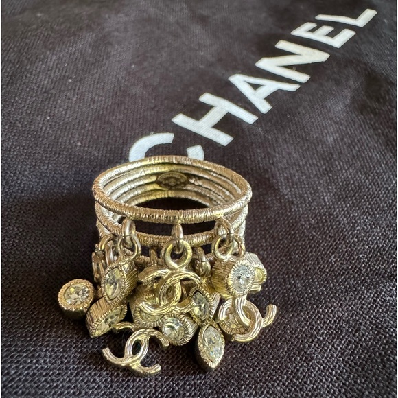 Chanel Ring - Picture 3 of 16